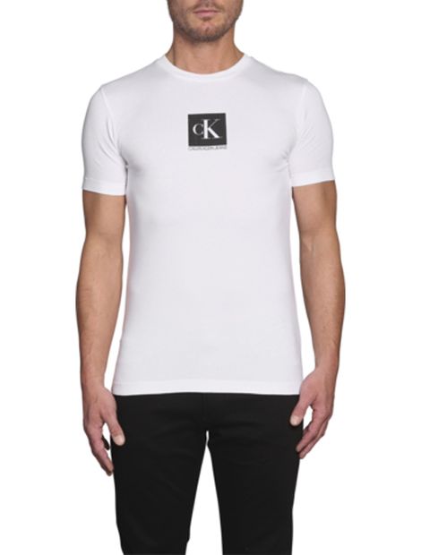 Camiseta-slim-de-algodon-organico-con-logo