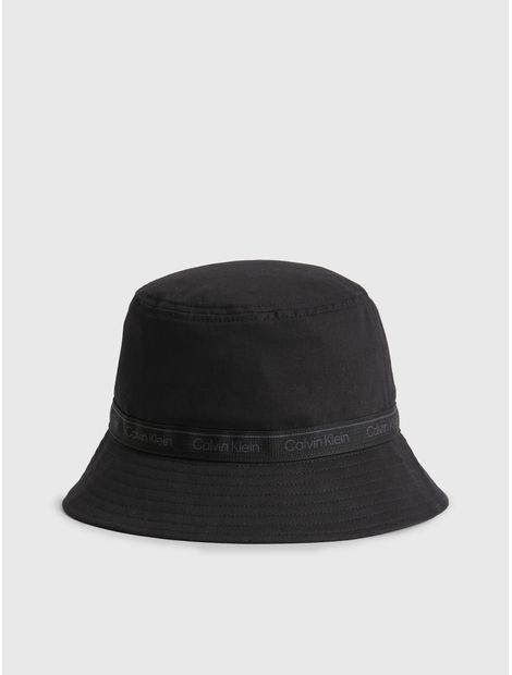 Gorro-bucket-con-logo-tape-tonal