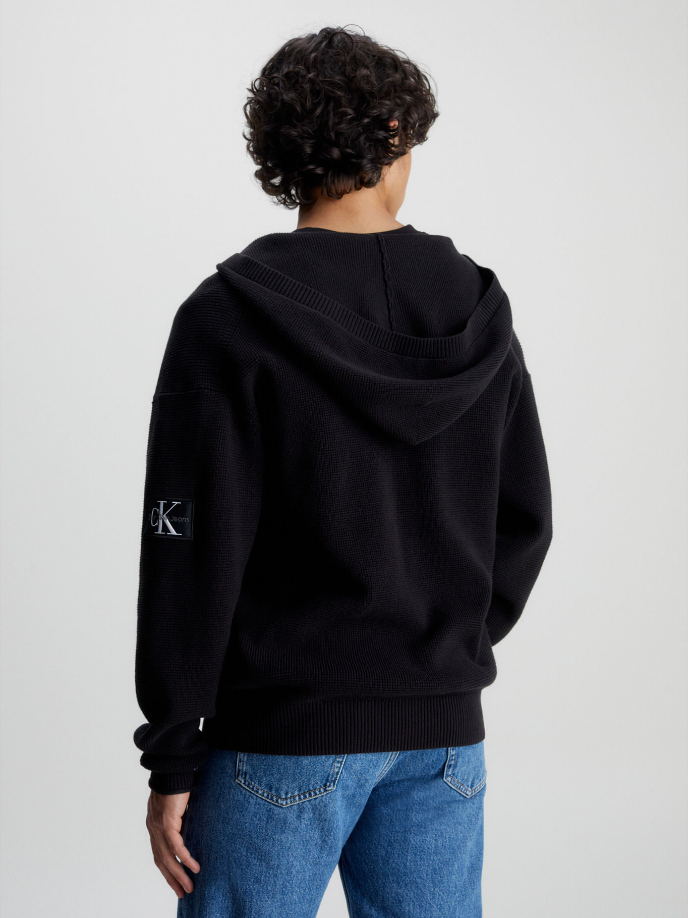 Sweater con capucha de algodón gofrado — imagen 3