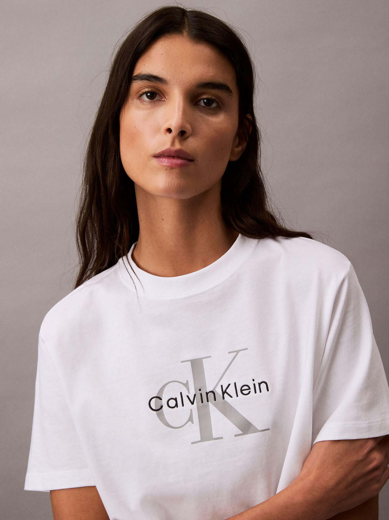 Remera clásica con monograma estampado y bordado Regular Fit — imagen 4