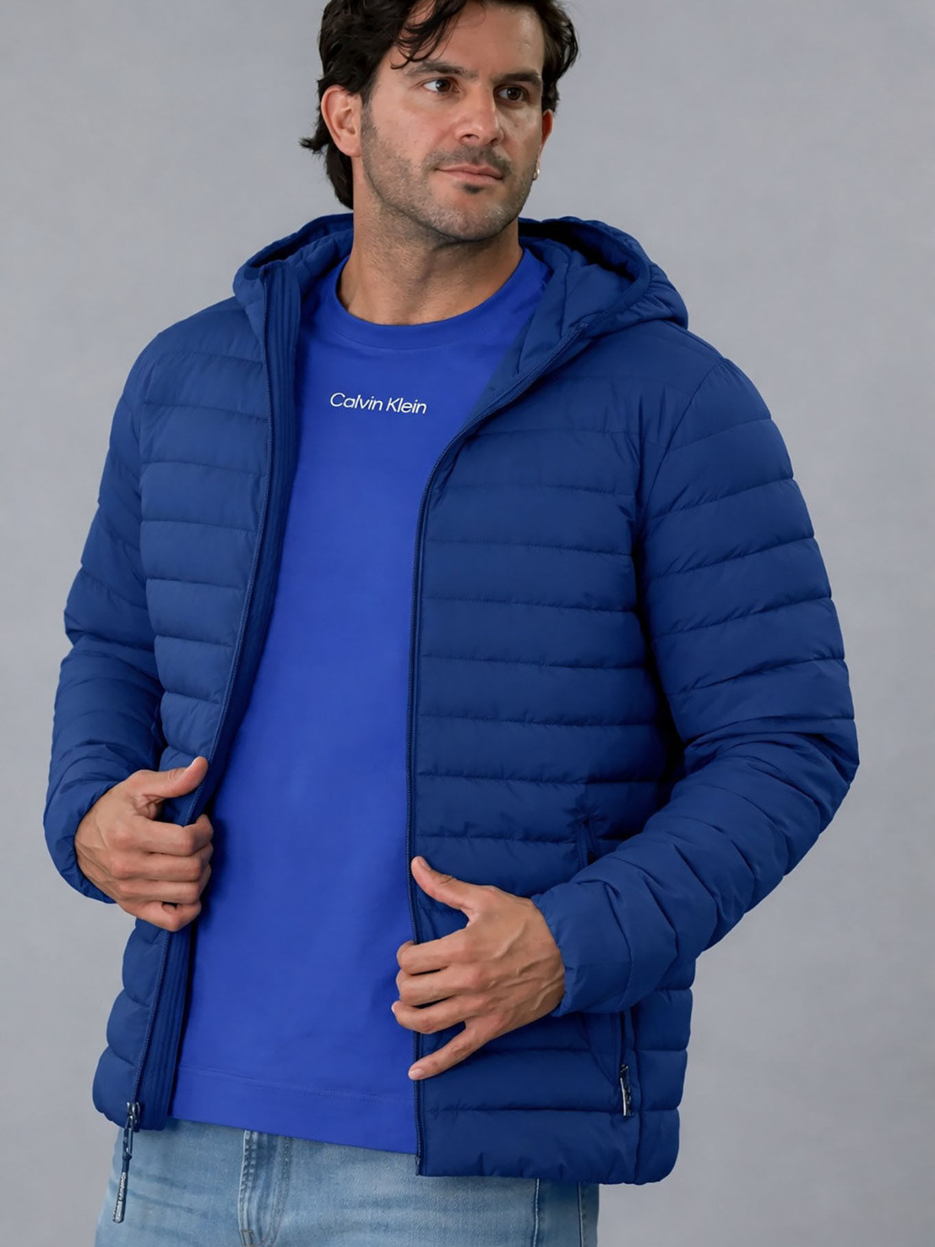 Campera liviana acolchada con capucha Calvin Klein