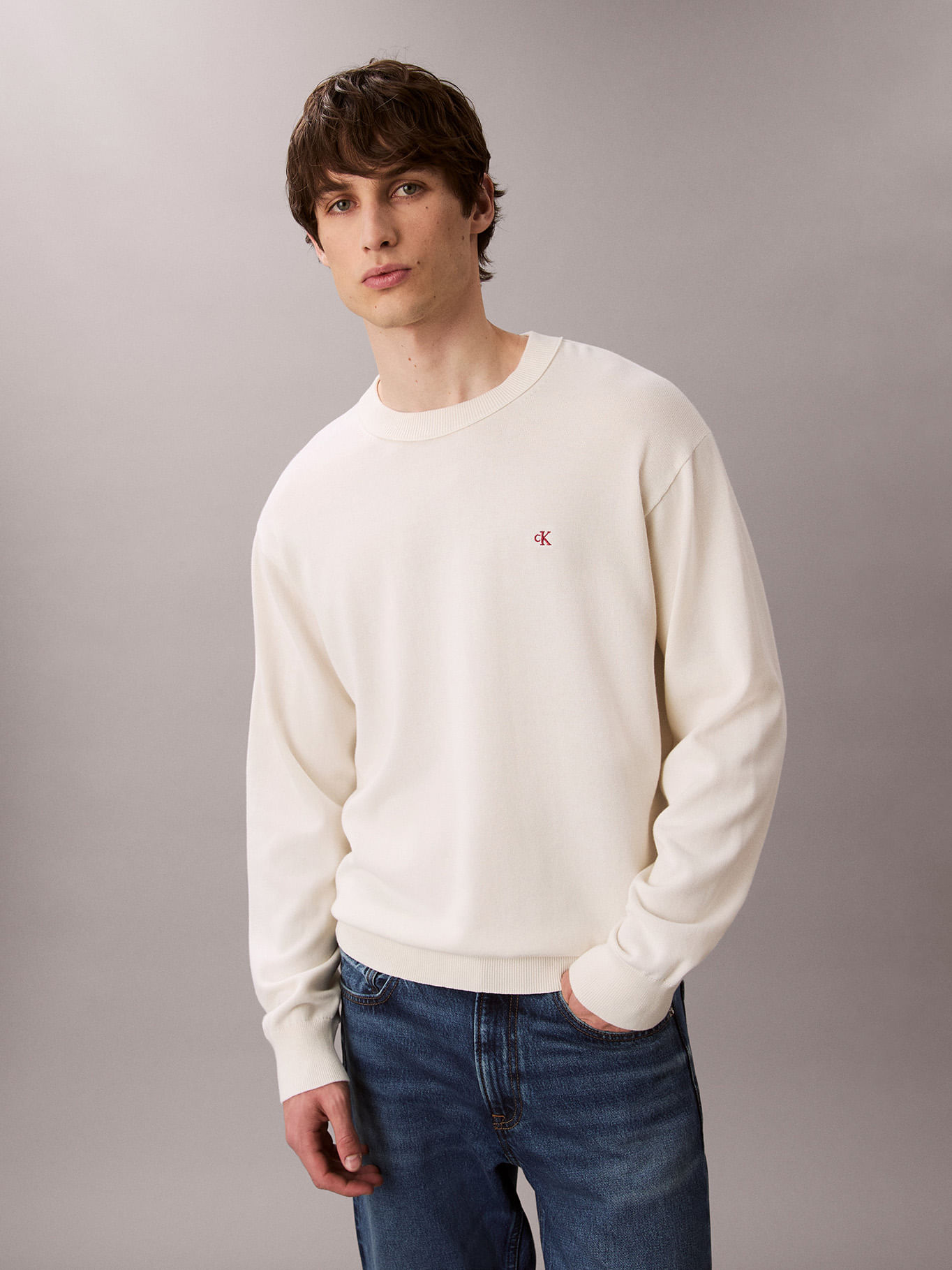 Sweater con cuello redondo