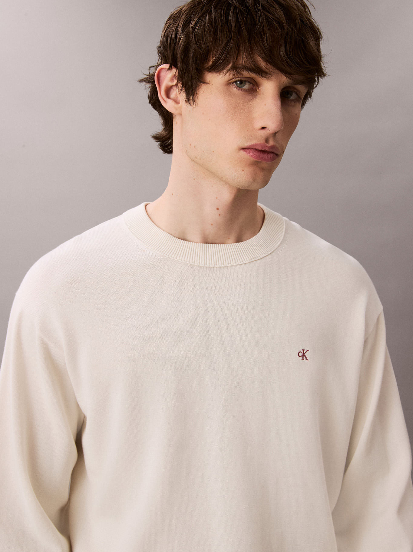Sweater con cuello redondo — imagen 2